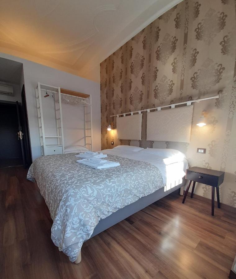 Echelle Bed & Breakfast โรม ภายนอก รูปภาพ
